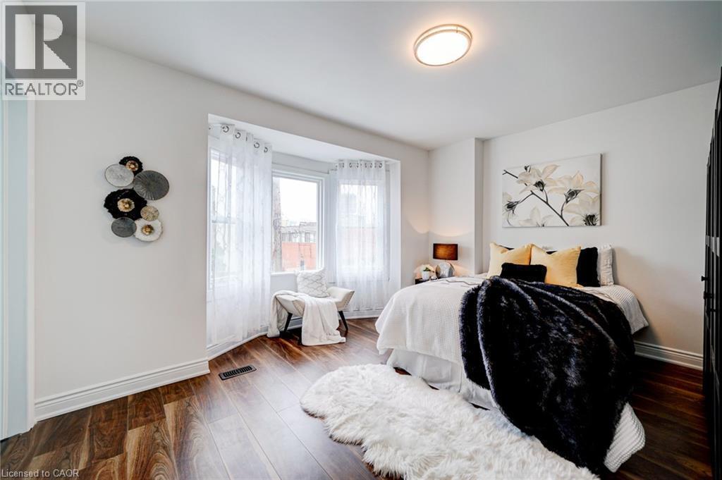 9 Gibson Avenue, Hamilton, ON