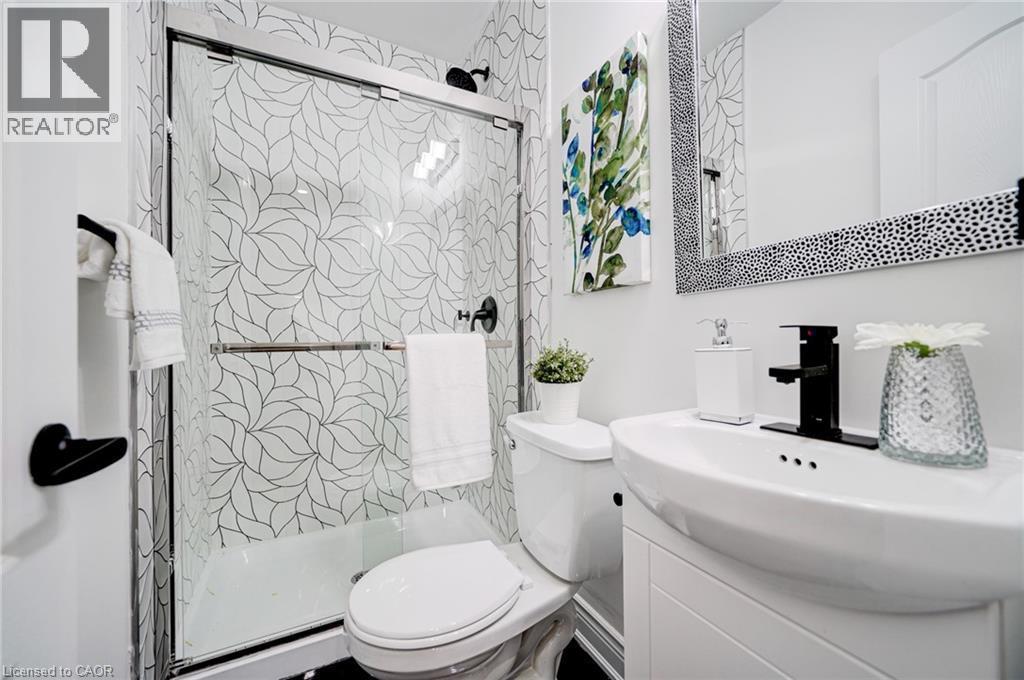 9 Gibson Avenue, Hamilton, ON