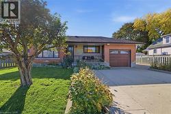 207 ELLIOTT Street  Cambridge, ON N1R 2K8
