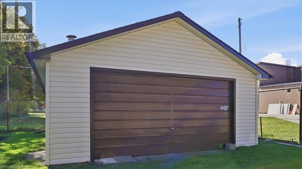 207 Elliott Street, Cambridge, ON