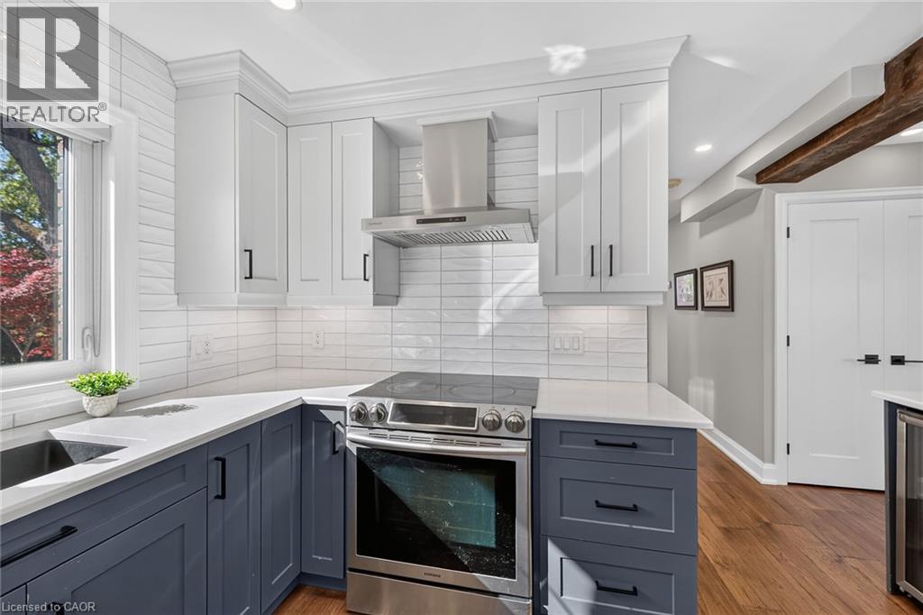 Timeless white backsplash. - 10 Mulock Avenue, Hamilton, ON