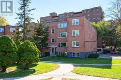 1 - 2420 NEW STREET  Burlington, ON L7R 1J6