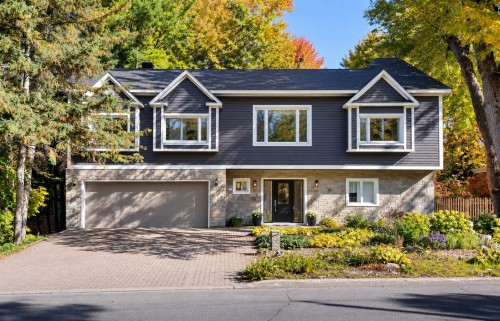 19 Av. Westwood  Pointe-Claire, QC H9S 4Y6