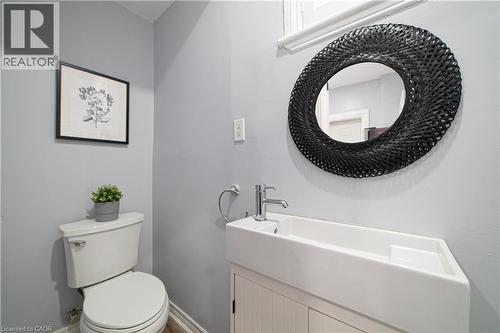 17 Kinrade Avenue, Hamilton, ON 