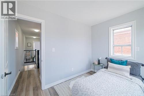 17 Kinrade Avenue, Hamilton, ON 