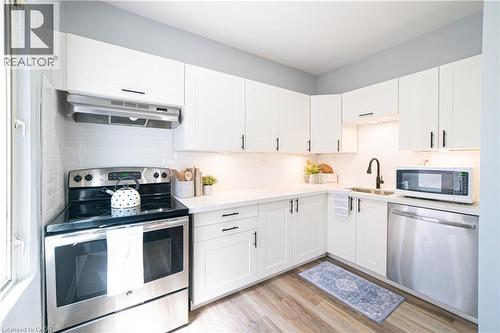 17 Kinrade Avenue, Hamilton, ON 