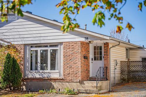38 MANLEY CRESCENT  Thorold, ON L2V 4K3