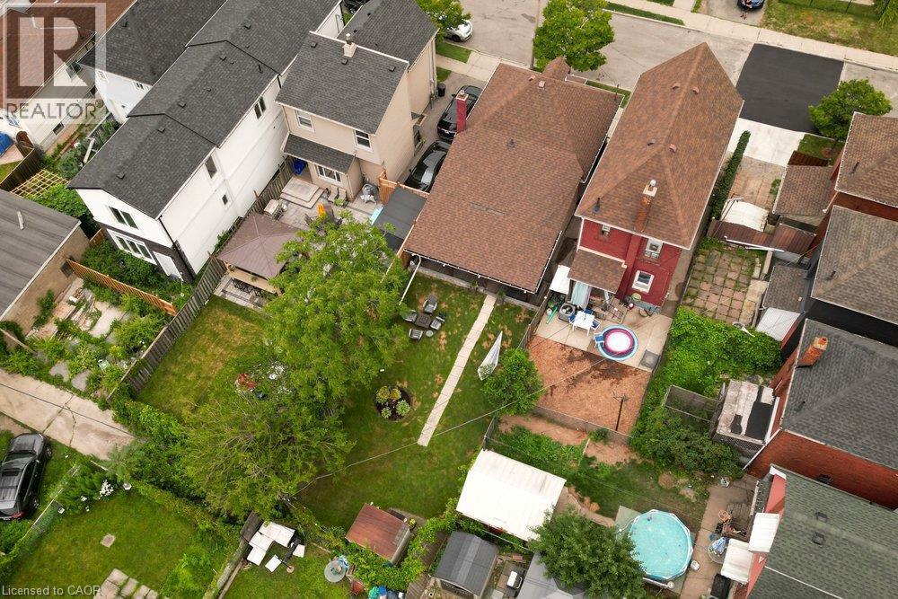 100-ft deep lot with huge backyard - 66 Beechwood Avenue, Hamilton, ON