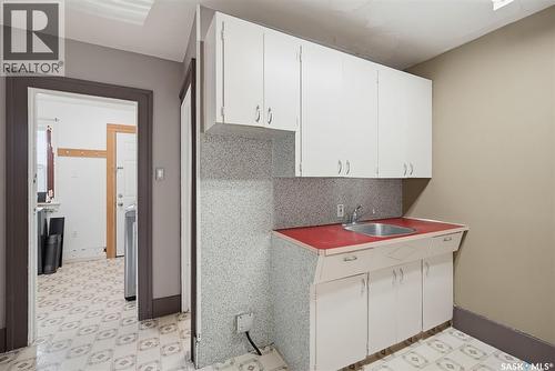 615 Clarence Avenue S, Saskatoon, SK 