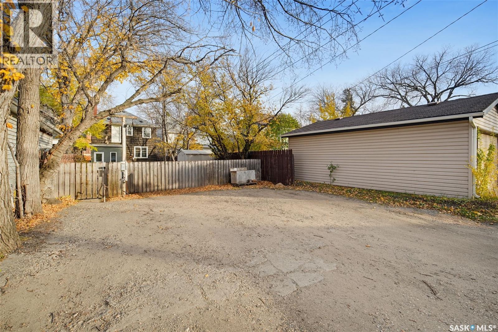 615 Clarence Avenue S, Saskatoon, SK