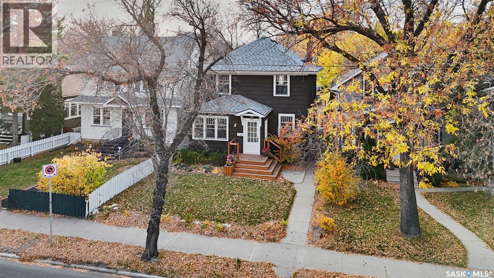 615 Clarence Avenue S, Saskatoon, SK