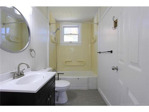 203 Mcneill Ave, Fredericton, NB 