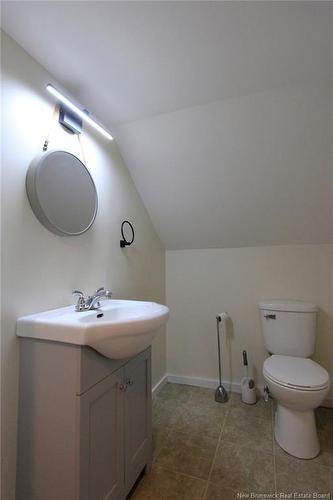 203 Mcneill Ave, Fredericton, NB 