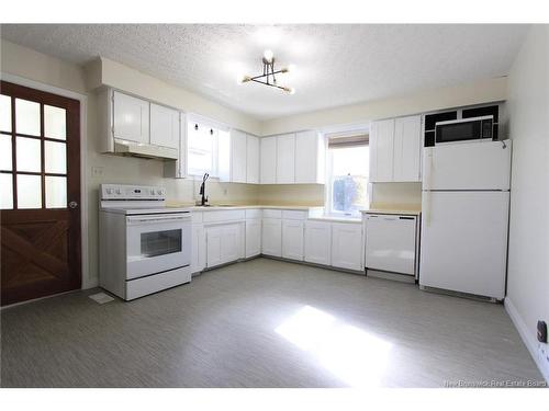 203 Mcneill Ave, Fredericton, NB 