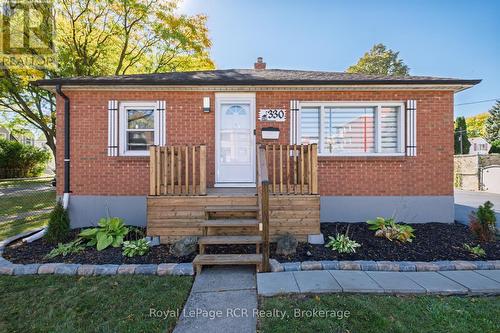 330 MELVIN AVENUE  Hamilton (Mcquesten), ON L8H 2L1