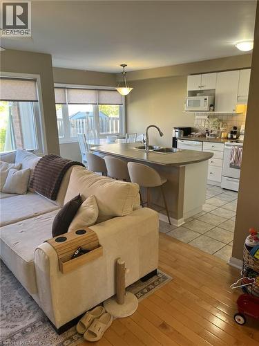 17 Garth Massey Drive, Cambridge, ON 