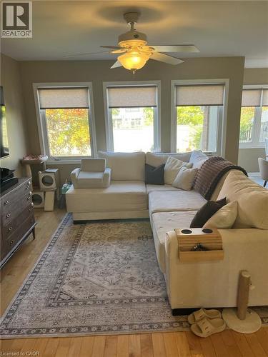 17 Garth Massey Drive, Cambridge, ON 