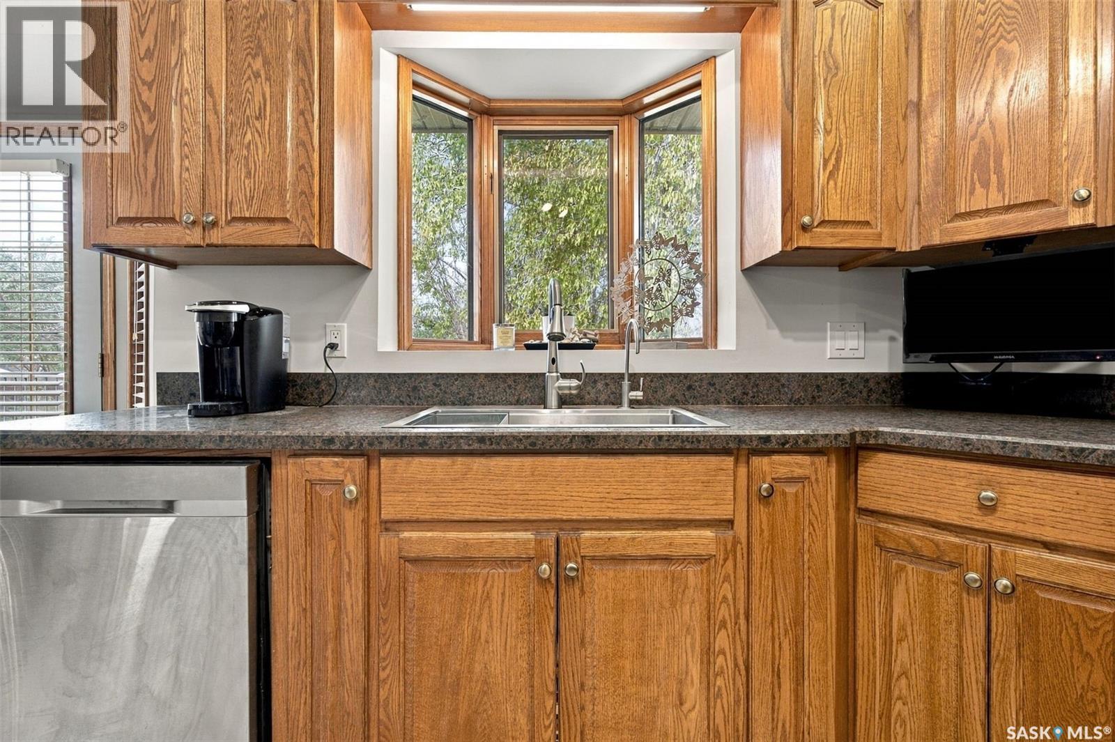 8310 Sherwood Drive, Regina, SK