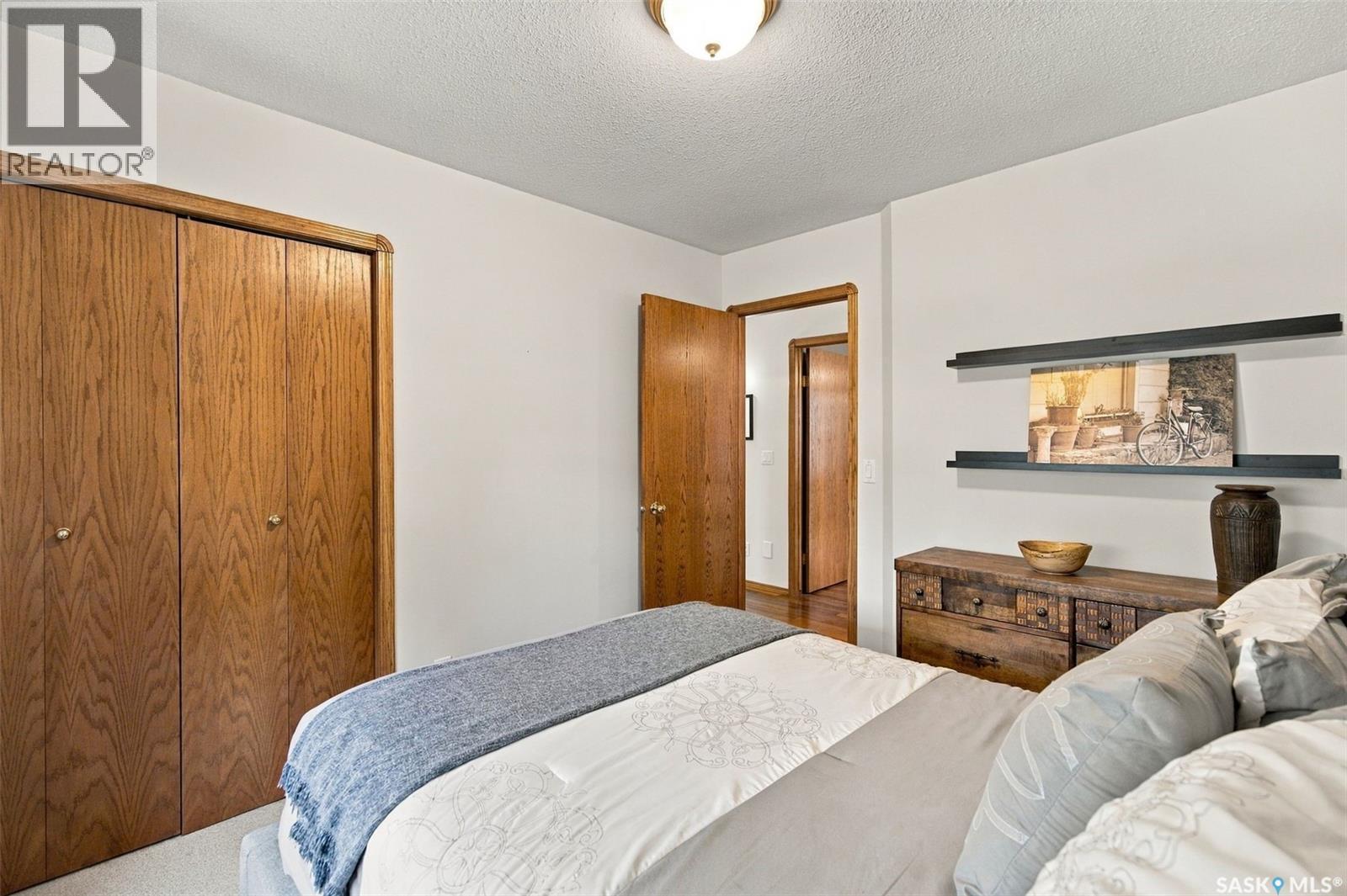8310 Sherwood Drive, Regina, SK