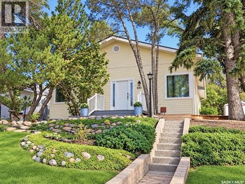 451 2nd AVENUE NW  Swift Current, SK S9H 0P8