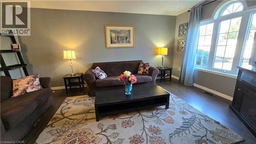 7 Jade Court, Cambridge, ON 