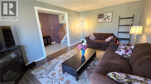 7 Jade Court, Cambridge, ON 