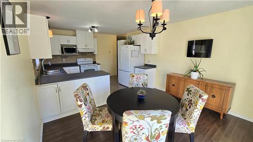 7 Jade Court, Cambridge, ON 