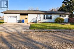 412 2nd STREET N Wakaw, SK S0K 4P0