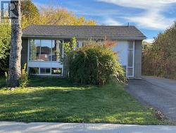 BASEMENT - 418 BENT CRESCENT Richmond Hill, ON L4C 1C5