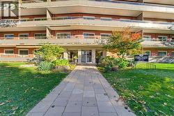 11 WOODMAN Drive S Unit# 210  Hamilton, ON L8K 4E3