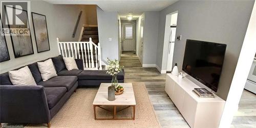24 Hartley Court, Cambridge, ON 
