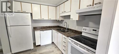 24 Hartley Court, Cambridge, ON 