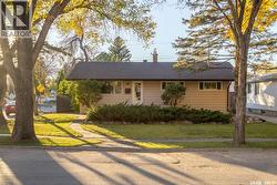 224 FRONTENAC DRIVE  Regina, SK S4S 3B5