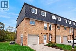 21 ROSEDALE Court  Hamilton, ON L8G 4B1