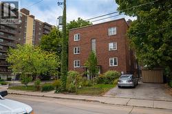 60 ROBINSON Street Unit# 304  Hamilton, ON L8P 1V9