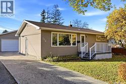 304 Halifax STREET N  Regina, SK S4R 2W8