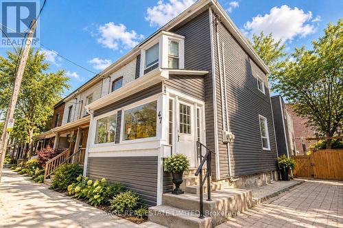 47 JONES AVENUE  Toronto, ON M4M 2Z7