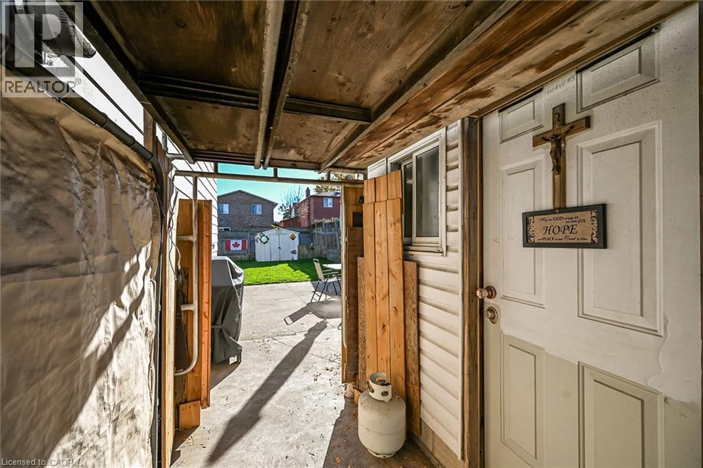 411 Queen Victoria Drive, Hamilton, ON