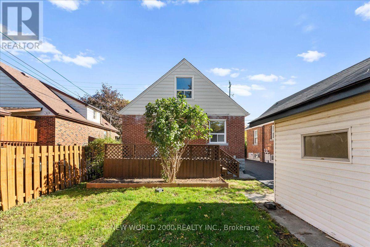 144 Rodgers Road, Hamilton, ON