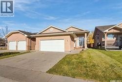 107 Sears COVE  Saskatoon, SK S7N 4V5