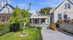 25 HOPE AVENUE Hamilton, ON L8H 2E1