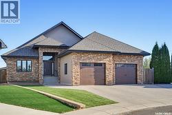 431 Paton PLACE  Saskatoon, SK S7W 0B8