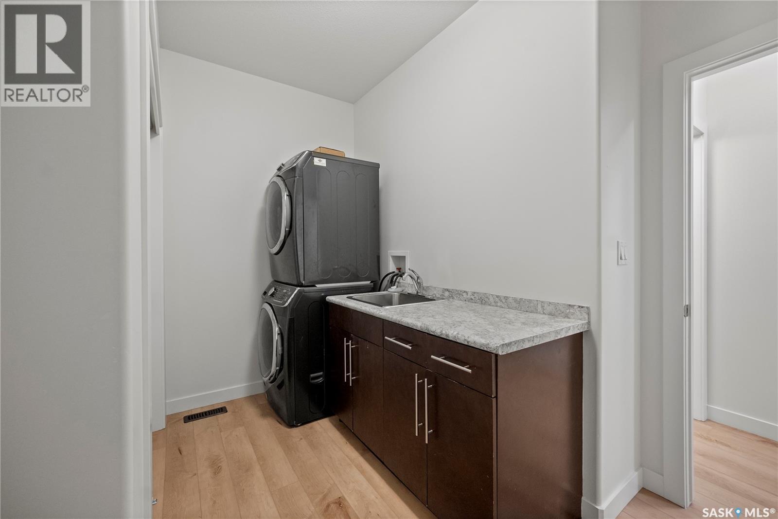 4221 Green Olive Way E, Regina, SK