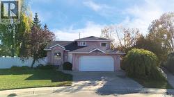 803 Swan CRESCENT  Saskatoon, SK S7J 5C7
