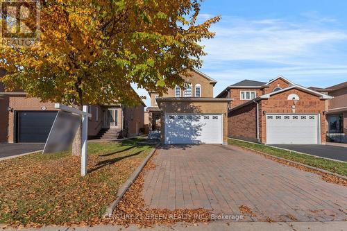 215 KINGKNOLL DRIVE  Brampton, ON L6Y 4X4