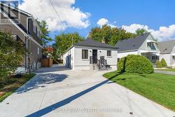 226 EAST 28TH STREET  Hamilton, ON L8V 3J1