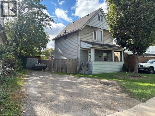 372 BEACH Road  Hamilton, ON L8H 3K5