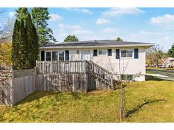 2 McInnis CRT  Fredericton, NB E3A 4G9