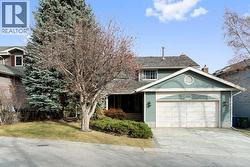 59 Stranraer Place SW  Calgary, AB T3H 1H5