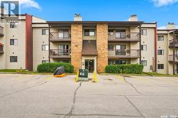 302 345 Kingsmere BOULEVARD  Saskatoon, SK S7J 4J6